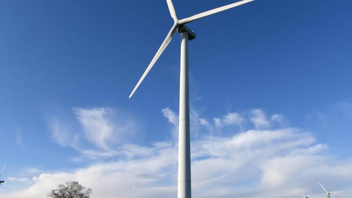 Steigende Strompreise könnten viele alte Windräder retten