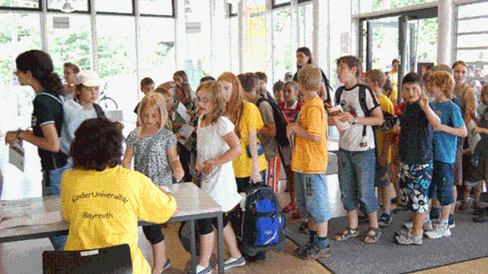 Bayreuther KinderUni mit sechs Vorträgen im Juni und Juli 2010