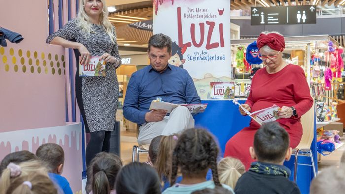 Lesung in Bayreuth: Bürgermeister Frühbeißer schreibt Kinderbuch über Teufelshöhle