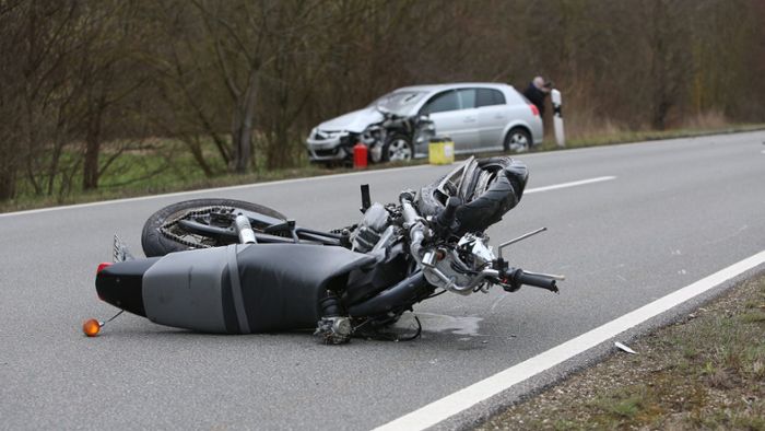 16-Jähriger stirbt bei Motorradunfall